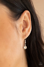 Load image into Gallery viewer, Paparazzi Flaunt Your Fringe - White