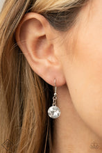 Load image into Gallery viewer, Paparazzi Galactic Goddess - White