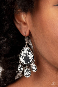 Paparazzi Organic Optimism - Black