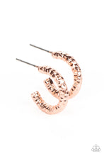 Load image into Gallery viewer, Paparazzi Wandering Wreaths - Copper
