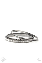 Load image into Gallery viewer, Paparazzi Fearless Shimmer- Black
