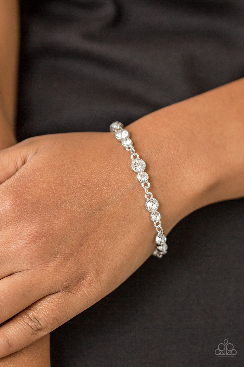 Paparazzi Twinkle Twinkle Little STARLET- White