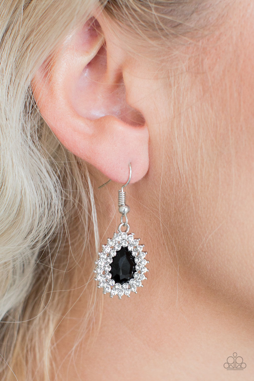 Paparazzi Star-Crossed Starlet - Black