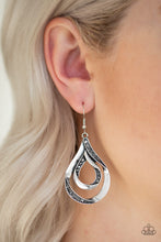 Load image into Gallery viewer, Paparazzi Flavor Of The FLEEK - Silver

