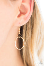 Load image into Gallery viewer, Paparazzi Circa de Couture - Gold
