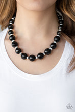 Load image into Gallery viewer, 🧡Paparazzi🧡 Uptown Heiress🧡 Black🧡Necklace🧡
