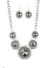 Load image into Gallery viewer, Paparazzi Global Glamour-Silver
