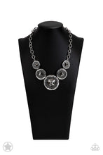Load image into Gallery viewer, Paparazzi Global Glamour-Silver
