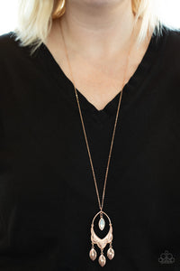 Paparazzi Royal Iridescence - Rose Gold