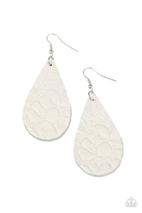 Paparazzi Beach Garden - White