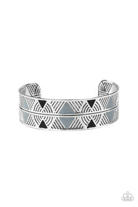 🧡Paparazzi🧡 Hidden Glyphs🧡Silver🧡