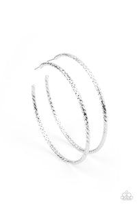 Paparazzi Voluptuous Volume - Silver