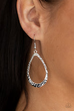Load image into Gallery viewer, Paparazzi BEVEL-headed Brilliance - Silver
