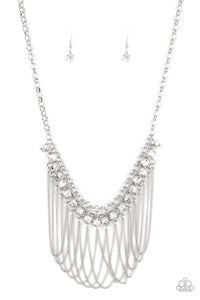 Paparazzi Flaunt Your Fringe - White