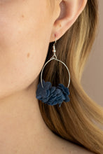 Load image into Gallery viewer, Paparazzi Flirty Florets - Blue
