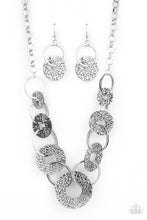 Load image into Gallery viewer, Paparazzi Industrial Envy - Silver

