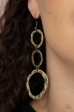 Load image into Gallery viewer, Paparazzi So OVAL It! - Brass
