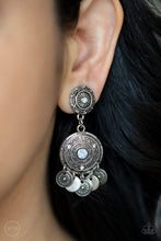 Load image into Gallery viewer, Paparazzi A DREAMCATCHER Come True - Blue
