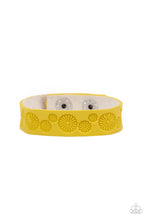 Load image into Gallery viewer, Paparazzi Follow The Wildflowers - Yellow

