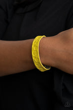 Load image into Gallery viewer, Paparazzi Follow The Wildflowers - Yellow
