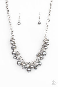 🧡Paparazzi🧡 Positively PEARL-escent🧡 Silver🧡Necklace🧡