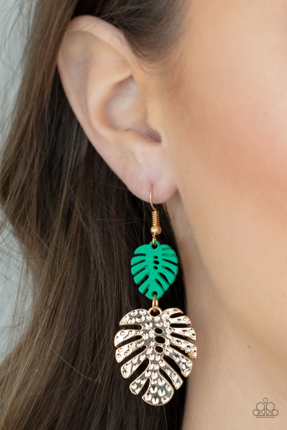 Paparazzi Palm Tree Cabana - Green