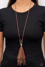 Load image into Gallery viewer, Paparazzi A Clean Sweep - Brown
