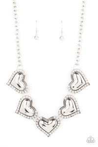 Paparazzi Kindred Hearts - White