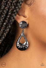 Load image into Gallery viewer, Paparazzi Metallic Magic - Black
