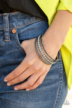 Load image into Gallery viewer, Paparazzi Fearless Shimmer- Black
