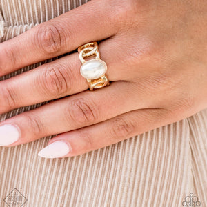 Paparazzi Glamified Glam - Gold