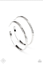 Load image into Gallery viewer, Paparazzi TREAD All About It - Silver
